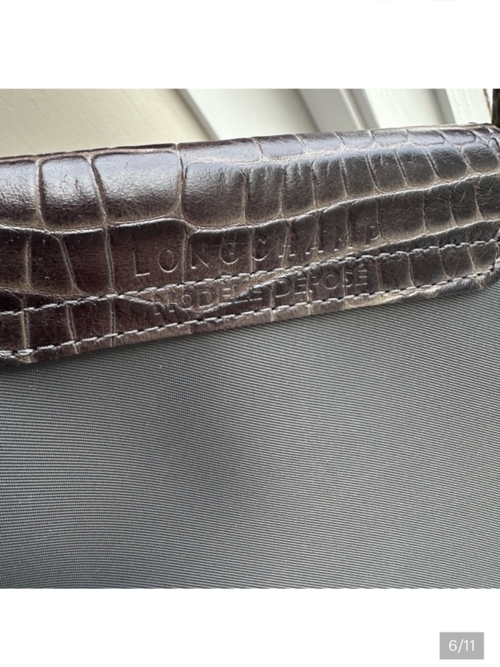 Longchamp small grey handbag with croc-embossed leather - Picture 6 of 11